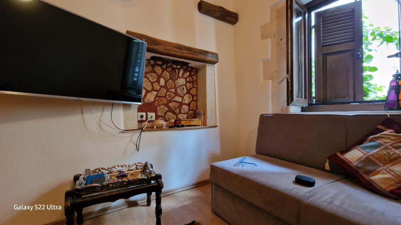 Vakantiehuis Traditional 3 Story Townhouse ,batta Hanem Chania (Crete)